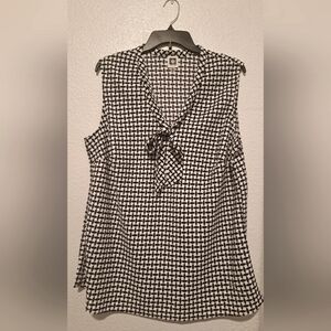 Anne Klein Sleeveless blouse
